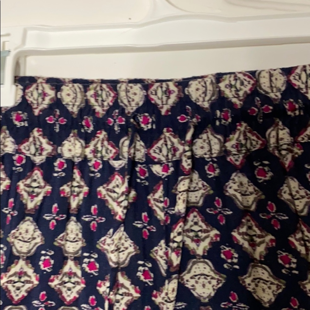 Patterned flowy pants - Picture 4 of 8